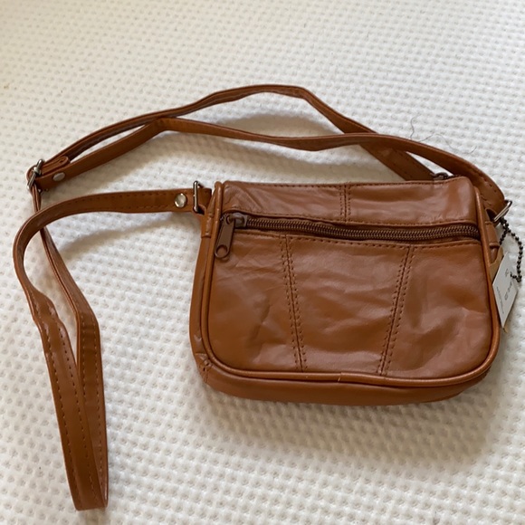 2/$30! NWT, Brown crossbody bag - Picture 2 of 6